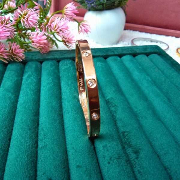 Timeless Glow Stainless Steel Anti Tarnish Bracelet - Image 3