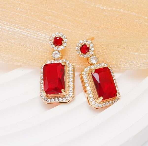 Premium Glass Stone Majesty Pendant Set - Image 17