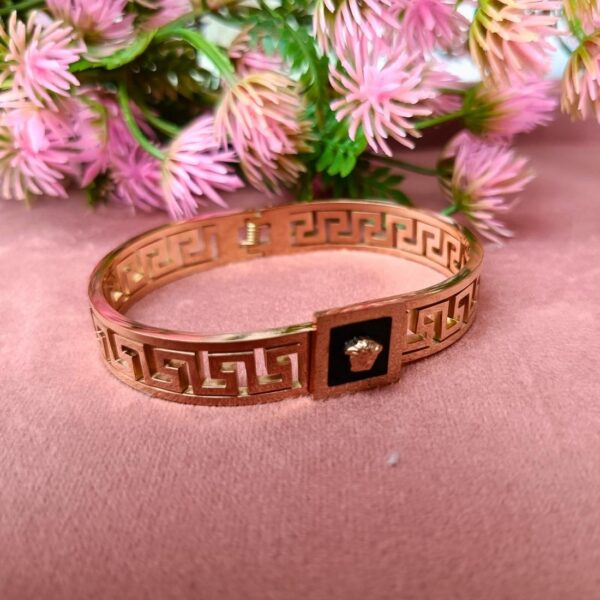 Stainless Steel Anti Tarnish Brand Inspired Gold-plated Bracelet - Image 2