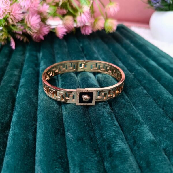 Stainless Steel Anti Tarnish Brand Inspired Gold-plated Bracelet - Image 3