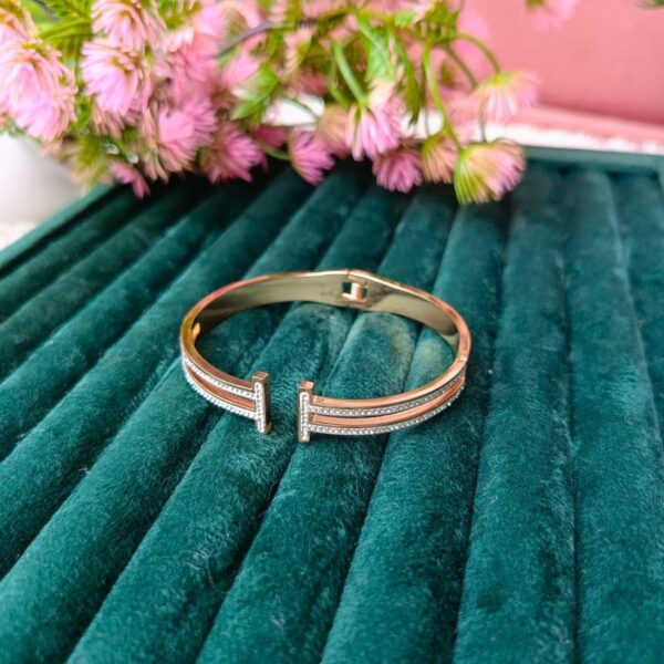 Stainless Steel Anti Tarnish Zircon Gold-plated Bracelet - Image 3