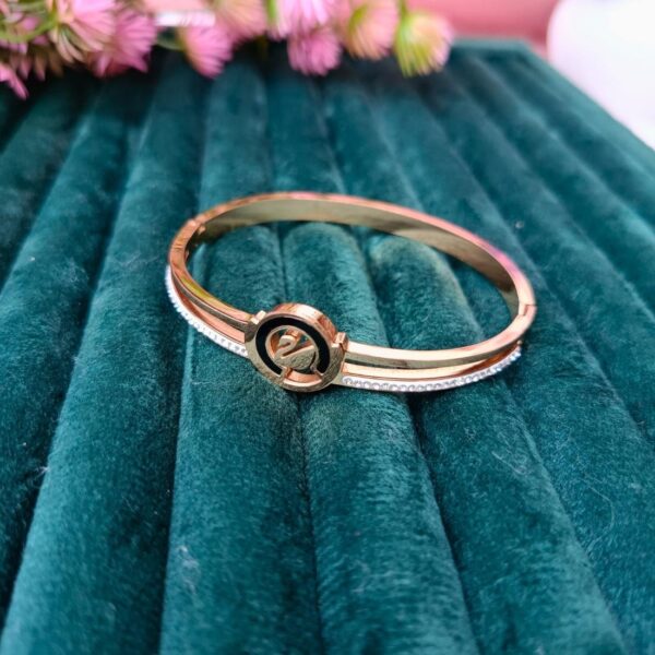 Stainless Steel Anti Tarnish Zircon Gold-plated Duck Bracelet - Image 3