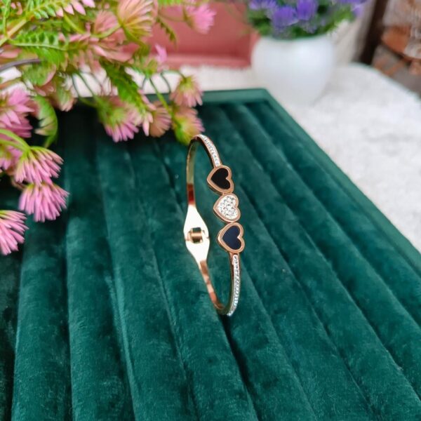 Stainless Steel Anti Tarnish Heart style Zircon Gold-plated Bracelet - Image 2