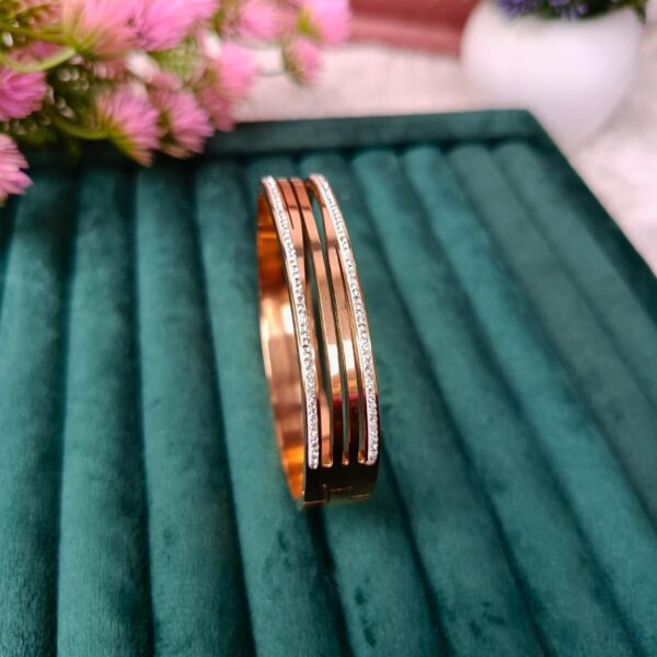 Stainless Steel Anti Tarnish Zircon Gold-plated Bracelet - Image 2