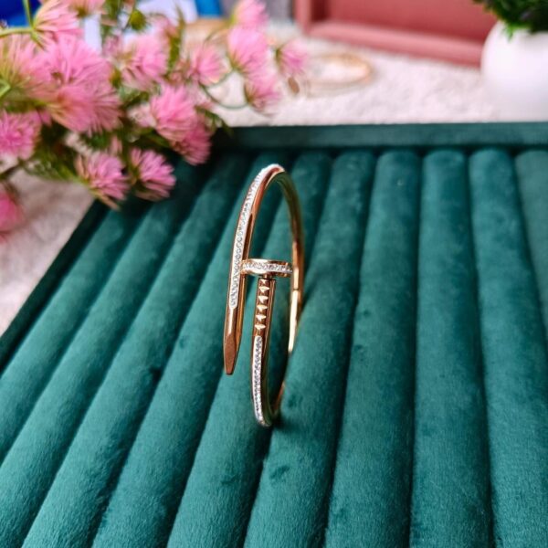 Stainless Steel Anti Tarnish Nail Design Zircon Gold-plated Bracelet - Image 2