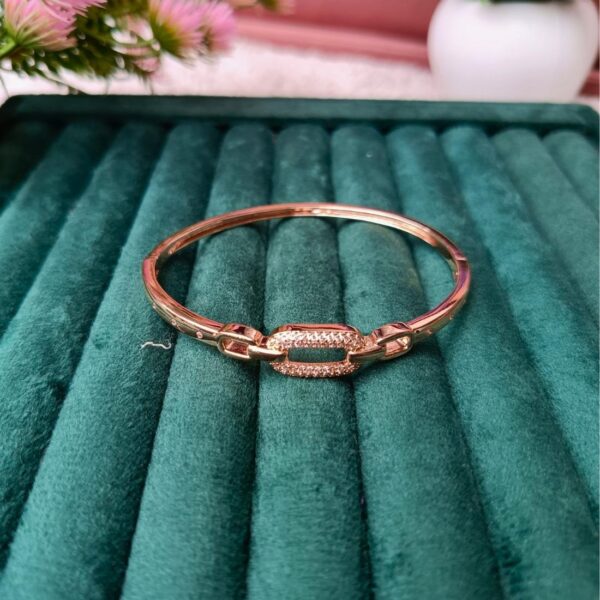 Stainless Steel Anti Tarnish Premium Design Gold-plated Bracelet - Image 3