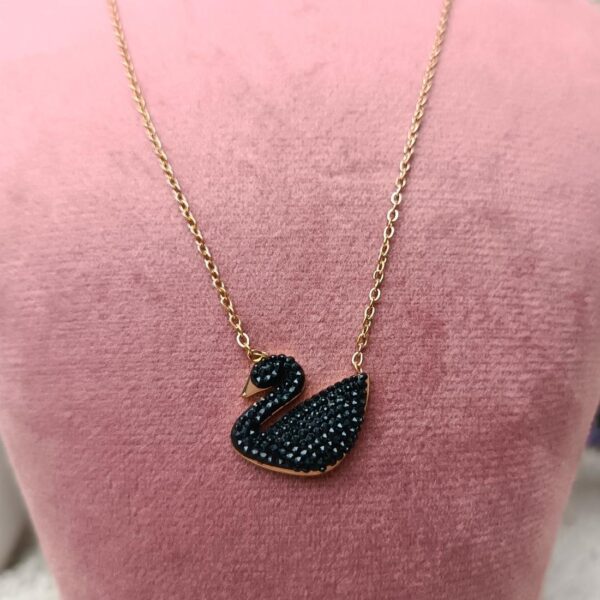 Midnight Swan Elegance Stainless Steel Anti Tarnish Pendant Chain