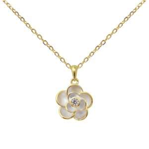 Daisy Dew Pendant