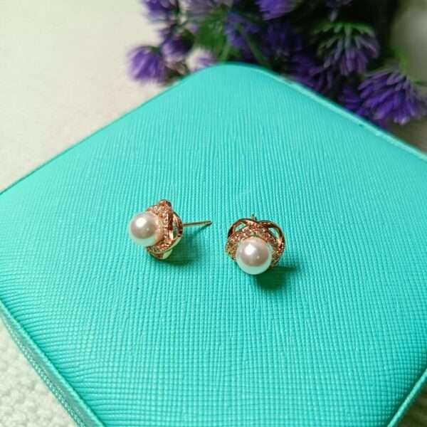 Golden Petal Pearl Stainless Steel Anti Tarnish Earrings - Image 3