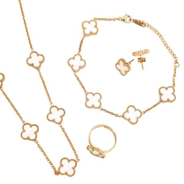 Mystic Clover Moonlight Gold Pendant Set