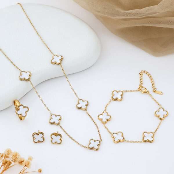 Mystic Clover Moonlight Gold Pendant Set - Image 3