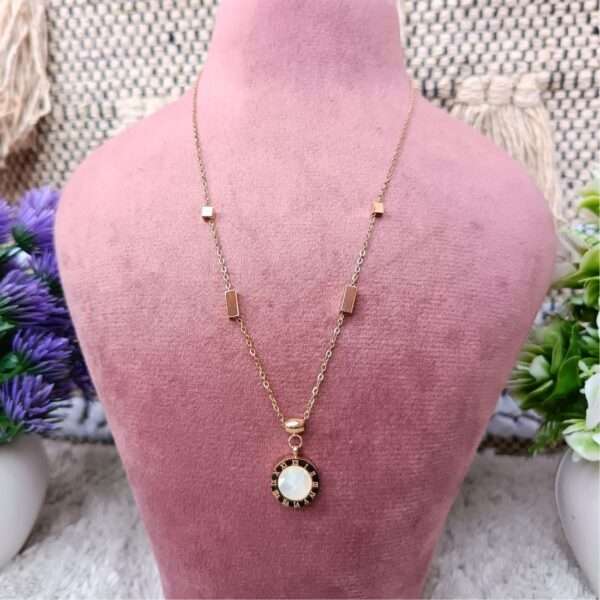 White MOP Pendant Stainless Steel Anti Tarnish Chain