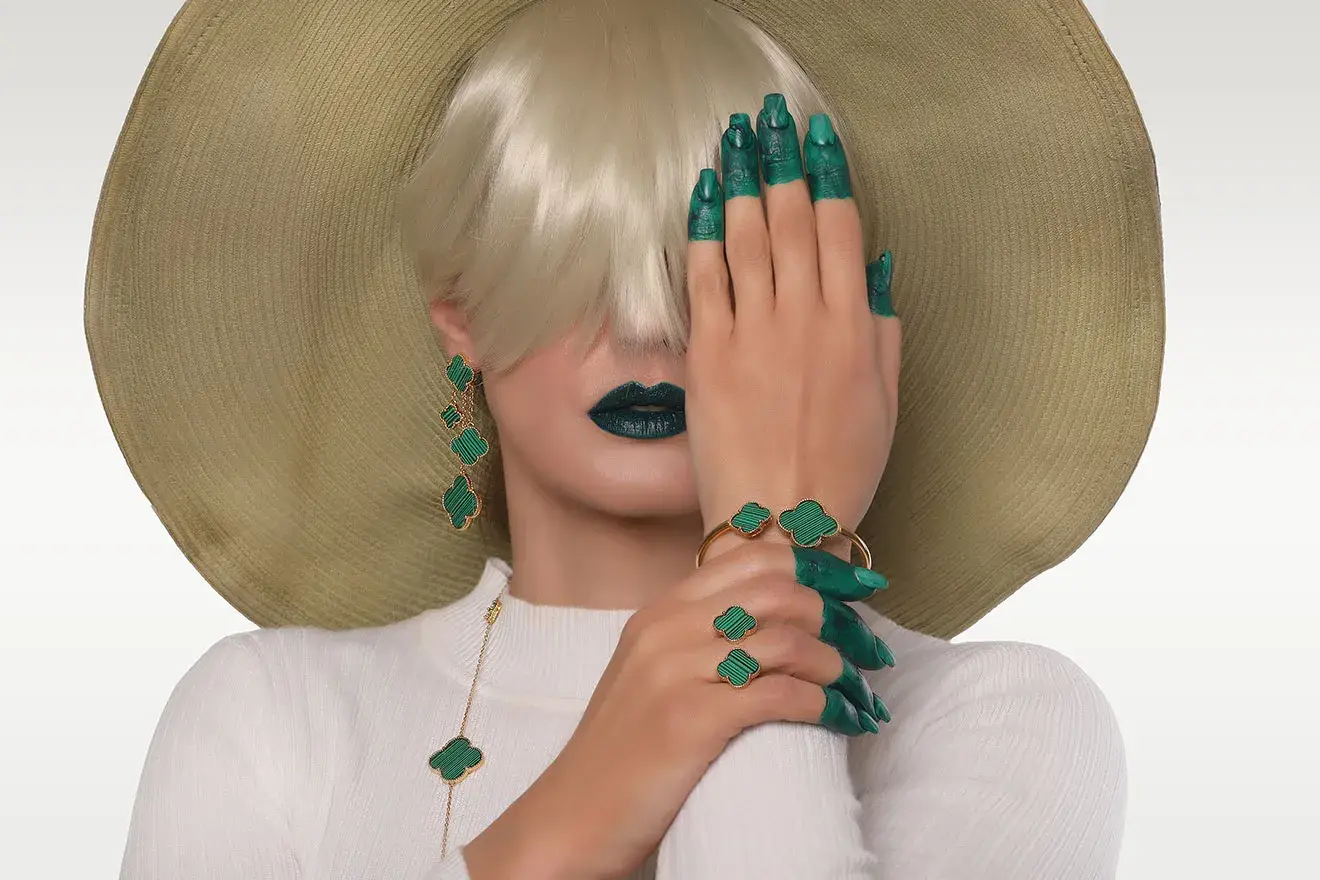 Adornica Fashion